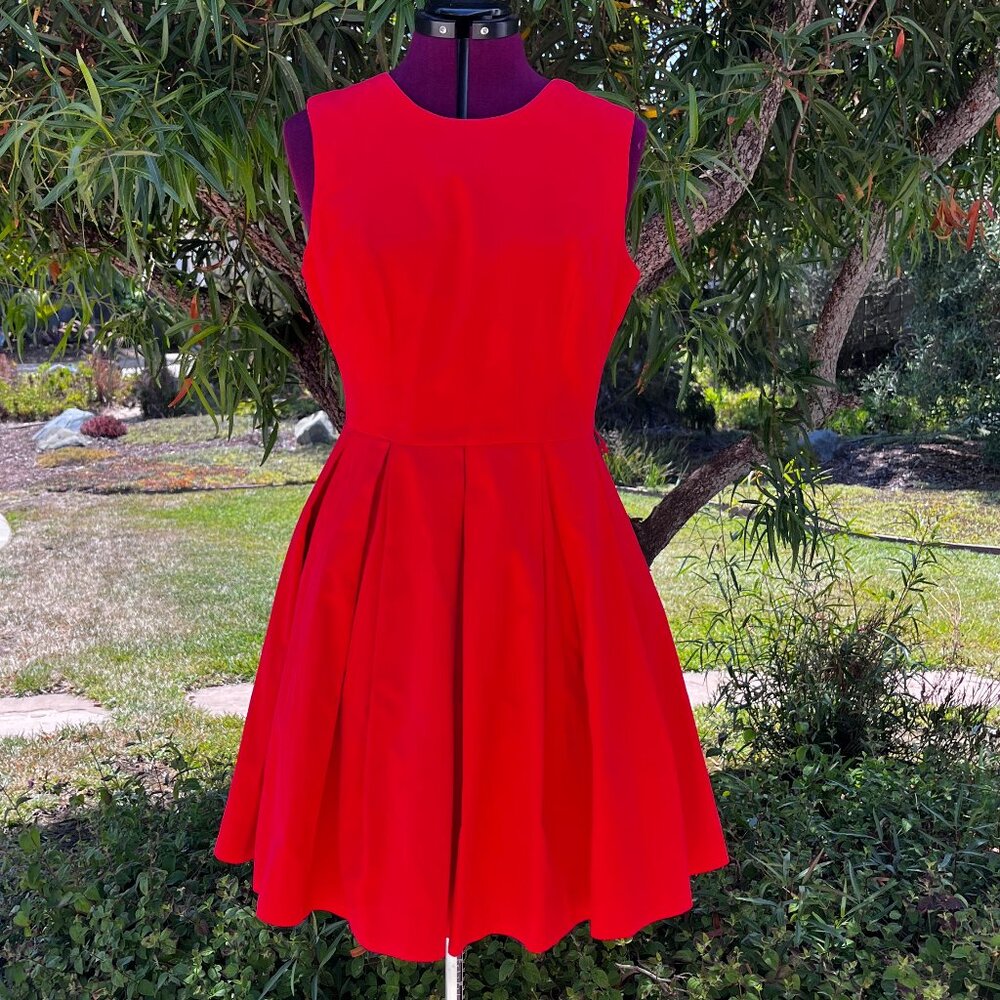 TOMATO RED Retro Fit and Flare Matte Red Dress with Belt Full Pleated Skirt sz 8 - Picture 7 of 8